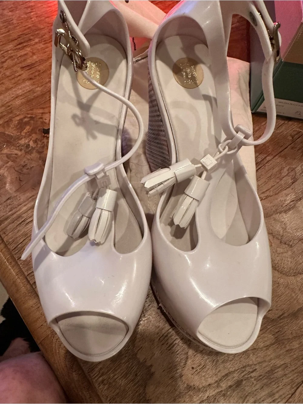 Melissa glossy white